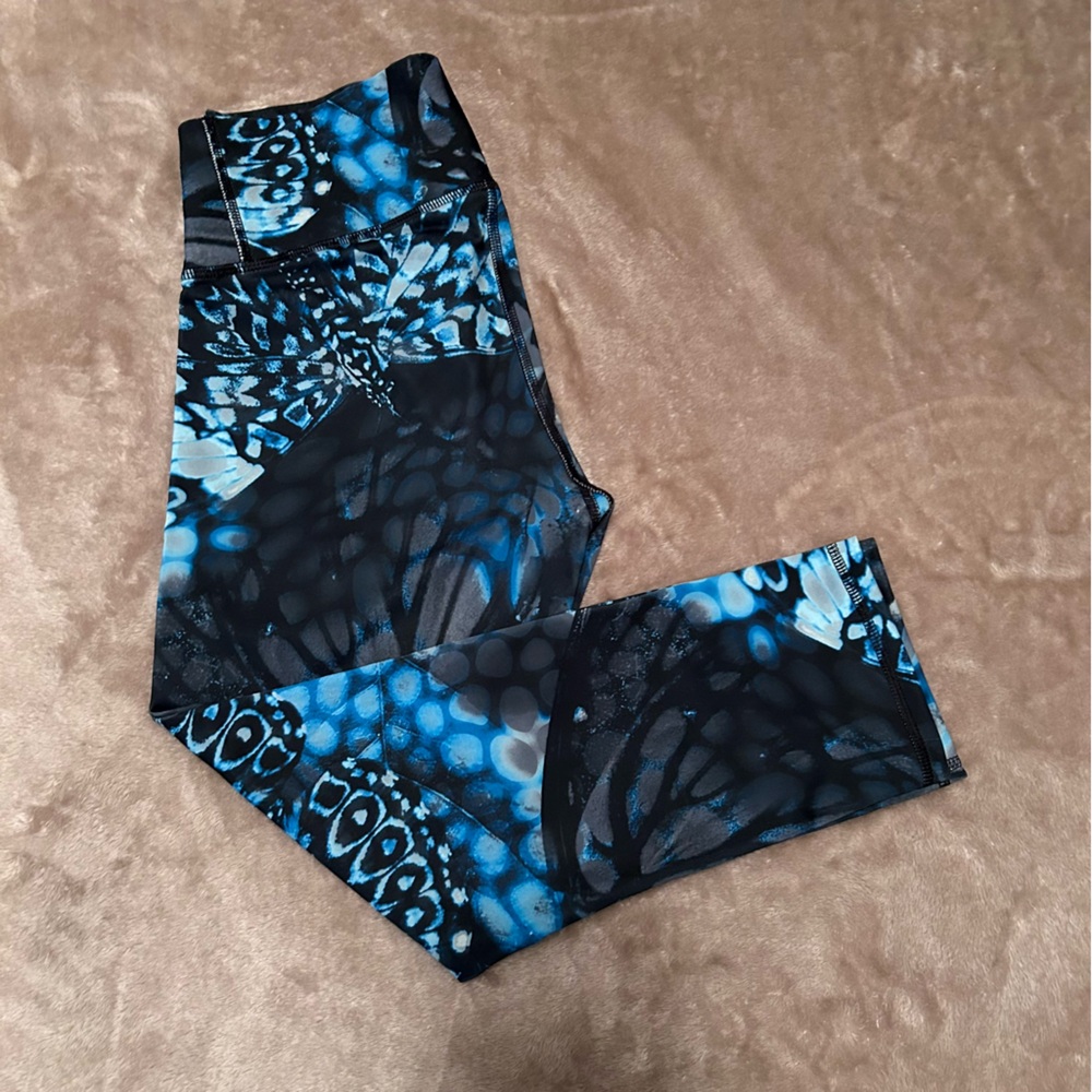 Blue/black Printed crop leggings EUC (women size S,Champion)